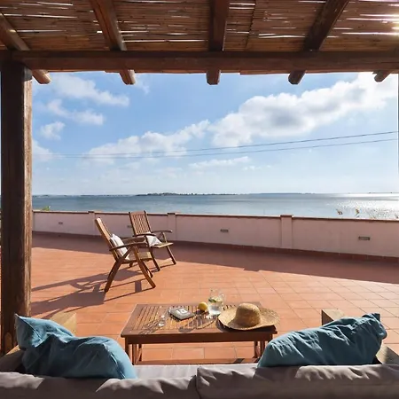 Bed and breakfast Laguna Dei Fenici 3*
